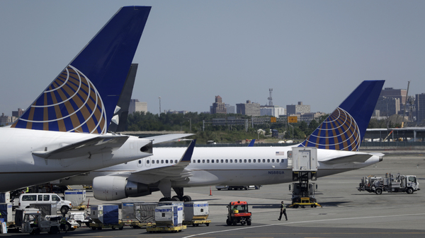 Airport Workers In New York, New Jersey To Receive Minimum Of $19 Per Hour